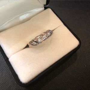 Twisted Crystal Ring